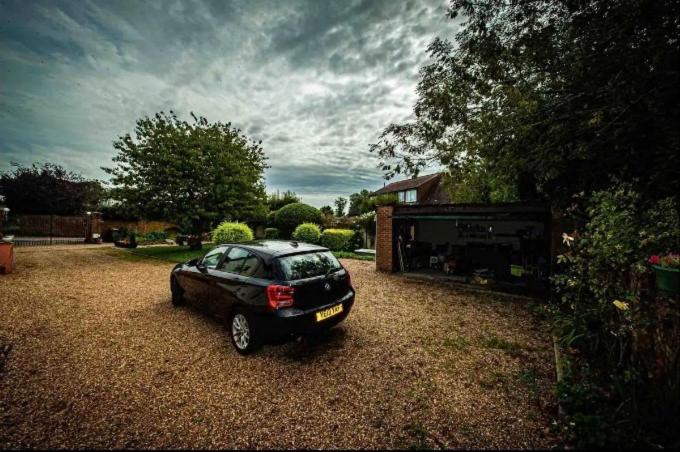 Serene Spacious Room Staines-upon-Thames Exterior photo