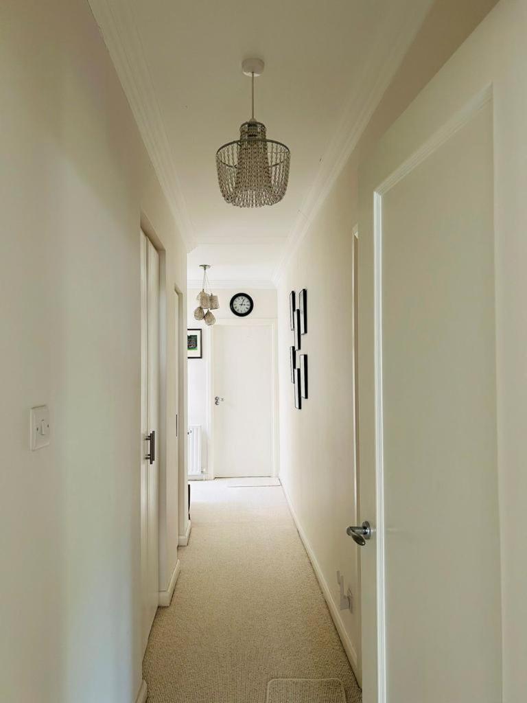 Serene Spacious Room Staines-upon-Thames Exterior photo